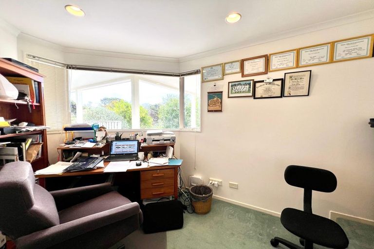 Photo of property in 15 Hobie Court, West Harbour, Auckland, 0618
