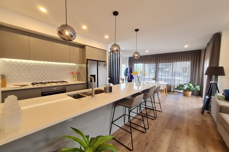 Photo of property in 6 Reg Pearce Way, Glen Innes, Auckland, 1072