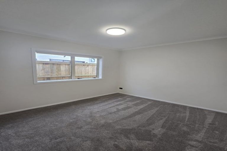 Photo of property in 8 Ritetai Street, Clarks Beach, 2122