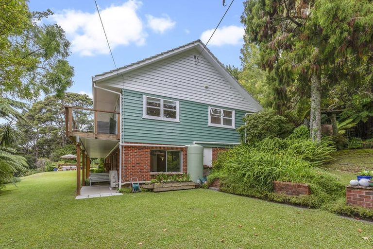 Photo of property in 16 Selwyn Avenue, Glen Eden, Auckland, 0602