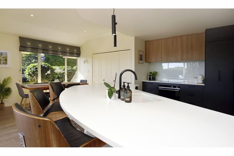 Photo of property in 2 Cashmere Close, Richmond, 7020