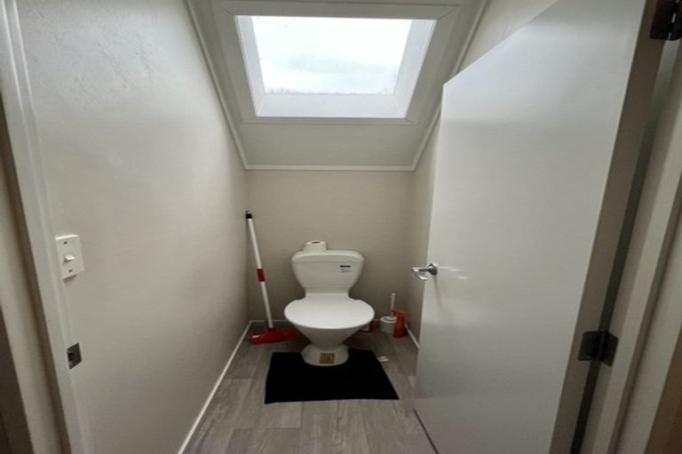 Photo of property in 5 Emmadale Lane, Hamilton East, Hamilton, 3216