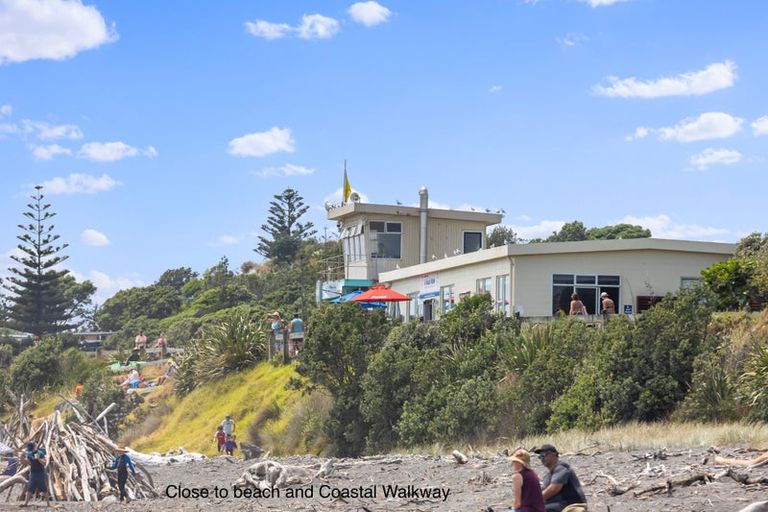 Photo of property in 9a Strandon Place, Strandon, New Plymouth, 4312