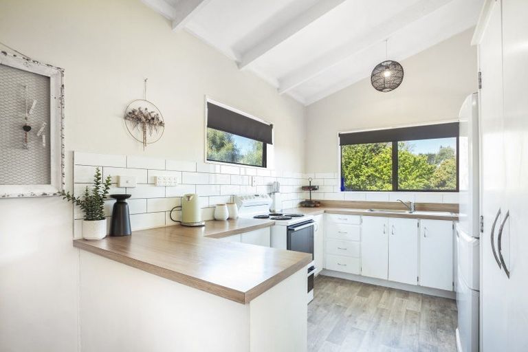 Photo of property in 18 Dunton Drive, Welcome Bay, Tauranga, 3112