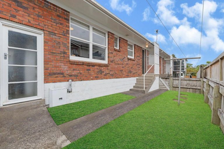 Photo of property in 2/39 Aramoana Avenue, Devonport, Auckland, 0624