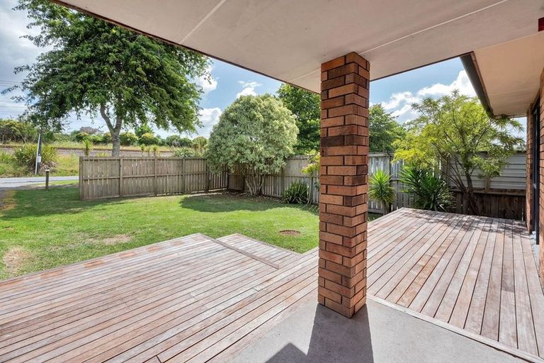 Photo of property in 170 Pooks Road, Swanson, Auckland, 0612