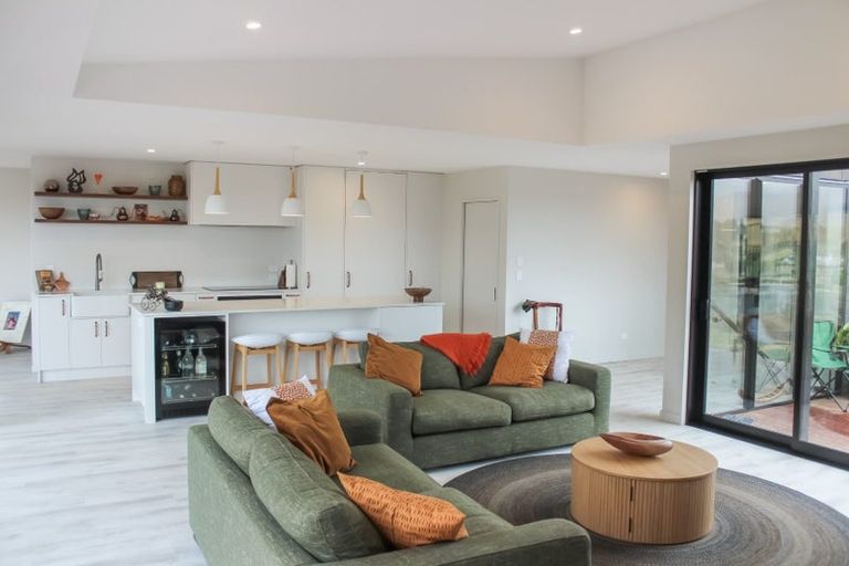 Photo of property in 22 Eaglesfield Close, Westmorland, Christchurch, 8025