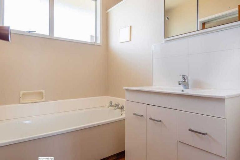 Photo of property in 11 O'halloran Drive, Halswell, Christchurch, 8025