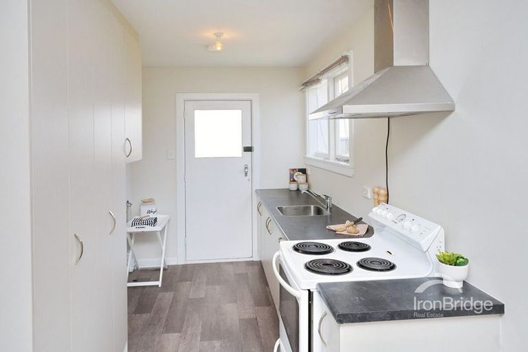 Photo of property in 2/123 Hills Road, Edgeware, Christchurch, 8013