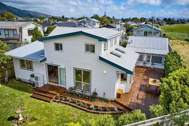 Photo of property in 1 Boulcott Street, Boulcott, Lower Hutt, 5010