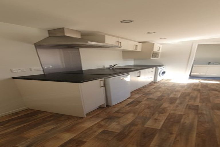 Photo of property in 61 Queens Drive, Lyall Bay, Wellington, 6022