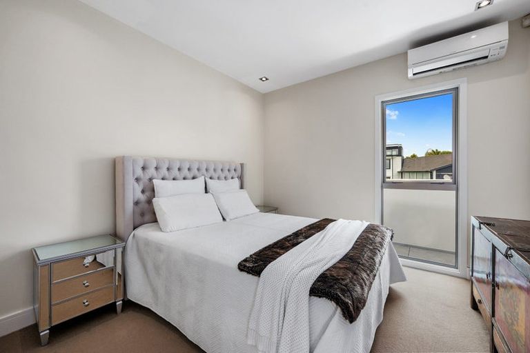 Photo of property in 5/258 Hurstmere Road, Takapuna, Auckland, 0622