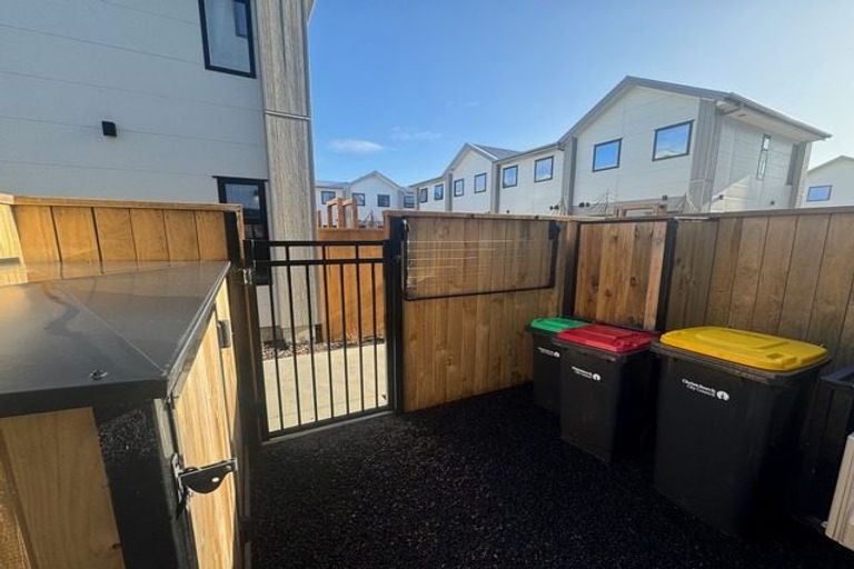 Photo of property in 9/180 Marine Parade, New Brighton, Christchurch, 8083