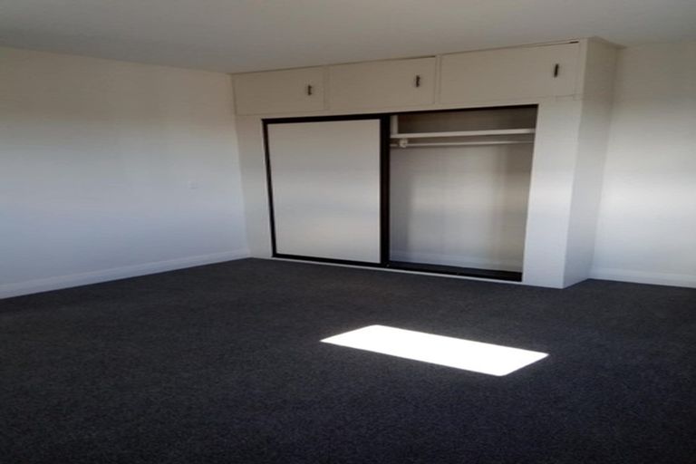 Photo of property in 15 Owles Terrace, New Brighton, Christchurch, 8061