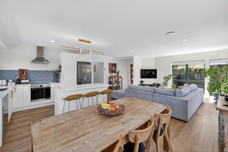 Photo of property in 15 Romana Crescent, Papamoa Beach, Papamoa, 3118