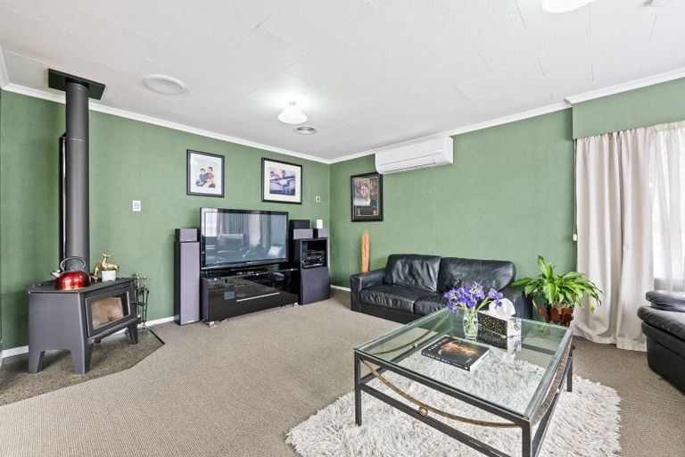 Photo of property in 8 Riverside Drive, Kaponga, Hawera, 4679
