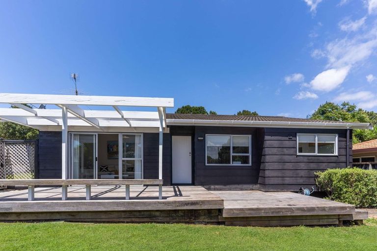 Photo of property in 1/17 Bain Place, Bucklands Beach, Auckland, 2014