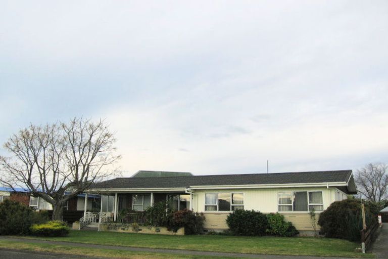 Photo of property in 5 Laurent Place, Greenmeadows, Napier, 4112