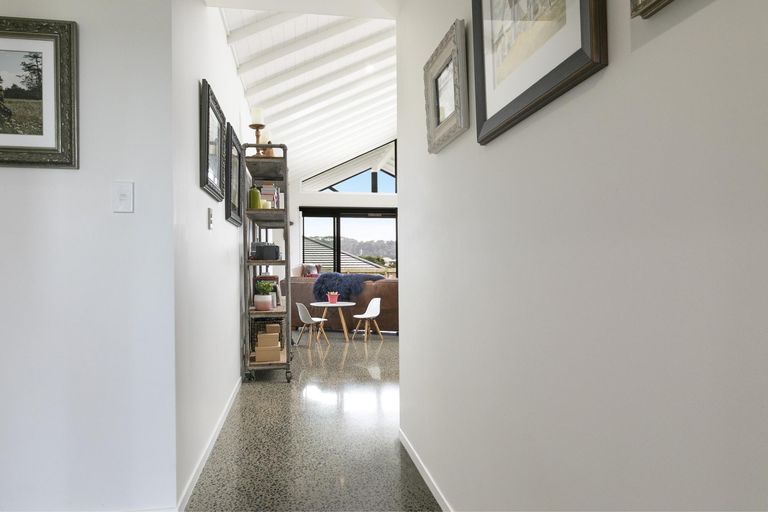 Photo of property in 75 Kaipara Portage Road, Riverhead, 0820