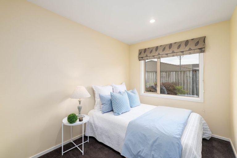 Photo of property in 14 Holbrook Way, Westmorland, Christchurch, 8025