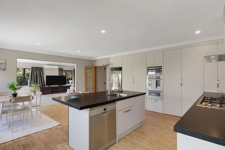 Photo of property in 9 Richard Street, Titahi Bay, Porirua, 5022