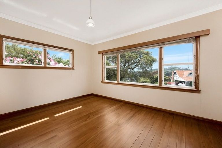 Photo of property in 69 Trelissick Crescent, Ngaio, Wellington, 6035