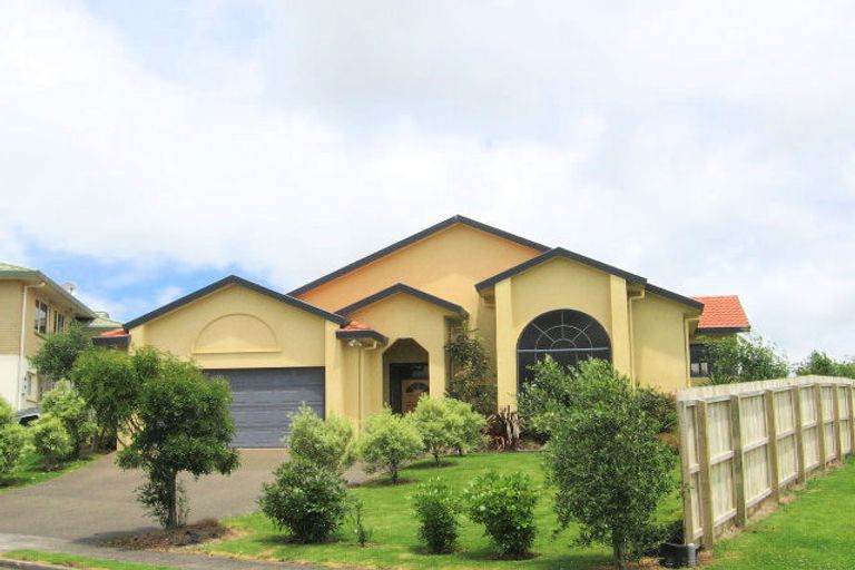 Photo of property in 14 Jackson Place, Pukekohe, 2120