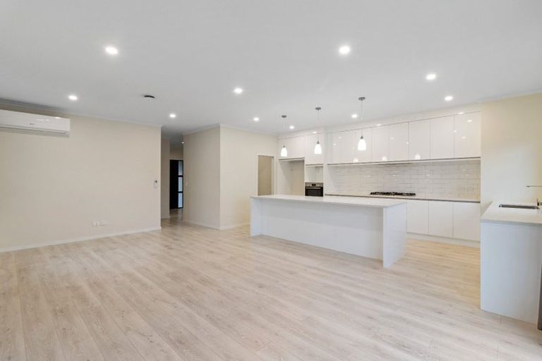 Photo of property in 11 Waikaka Place, Rototuna North, Hamilton, 3210