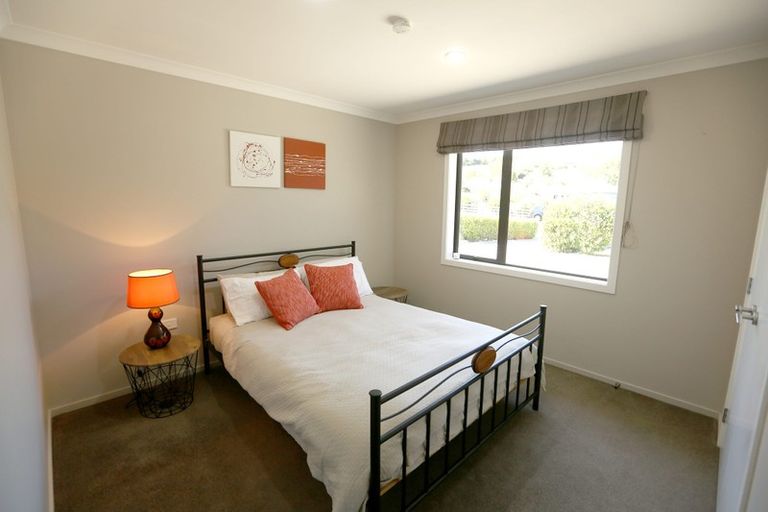 Photo of property in 64 Dalmore Way, Acacia Bay, Taupo, 3385