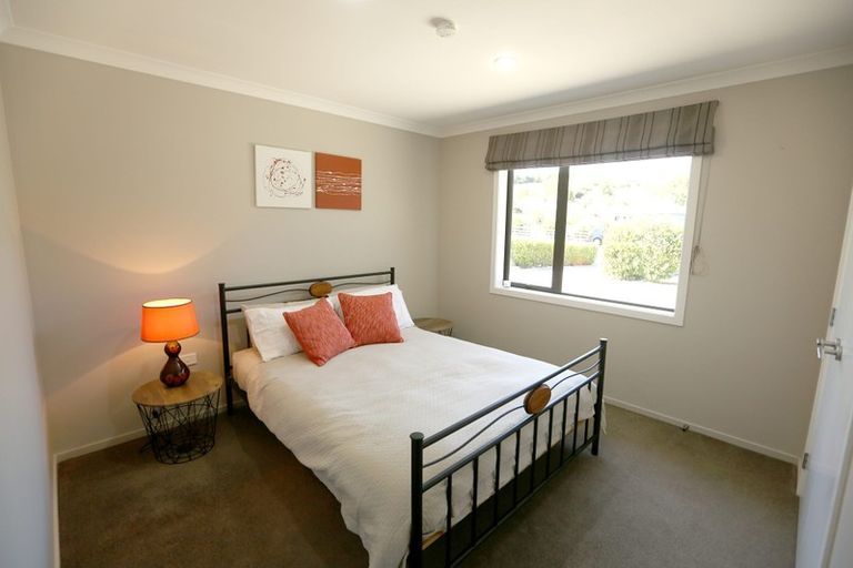 Photo of property in 64 Dalmore Way, Acacia Bay, Taupo, 3385