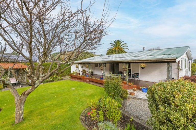 Photo of property in 75 Elizabeth Street, Waikanae, 5036