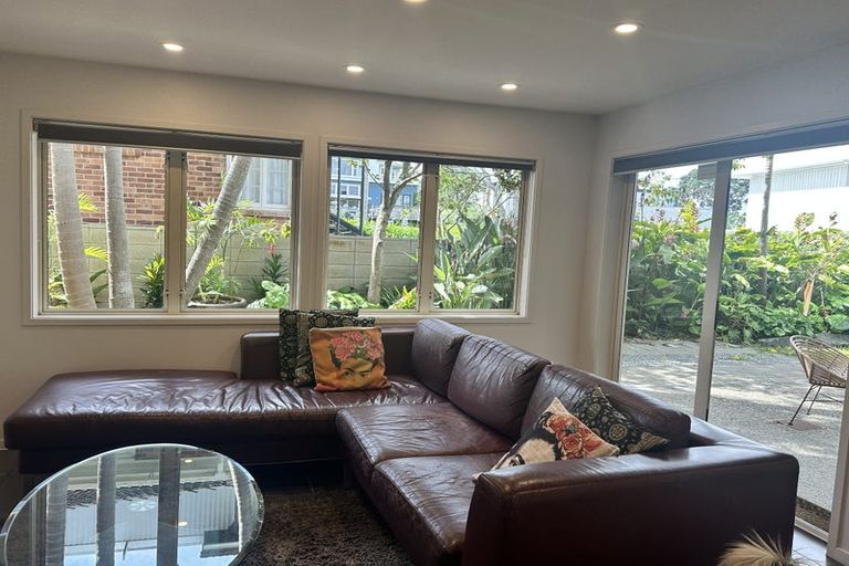 Photo of property in 2/21 Park Avenue, Takapuna, Auckland, 0622