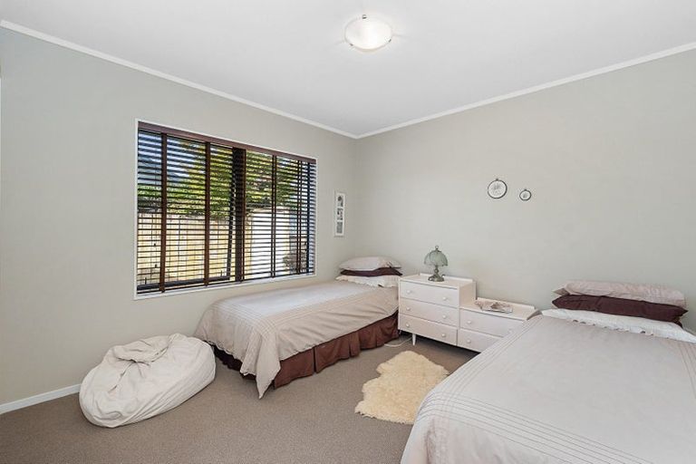 Photo of property in 2 Palm Grove Drive, Western Heights, Hamilton, 3200