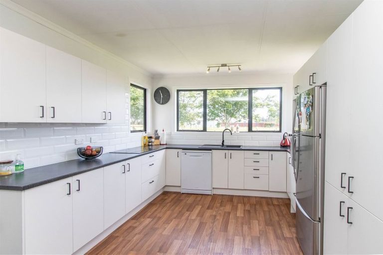 Photo of property in 622 Mountain Road, Lepperton, New Plymouth, 4373