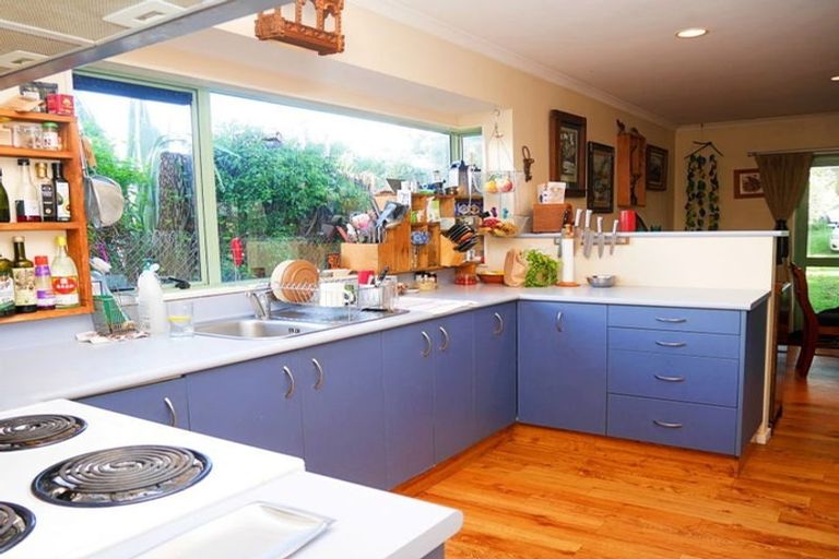 Photo of property in 22 Forest Lane, Raumati South, Paraparaumu, 5032