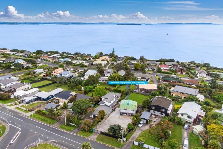 Photo of property in 1400 Whangaparaoa Road, Army Bay, Whangaparaoa, 0930