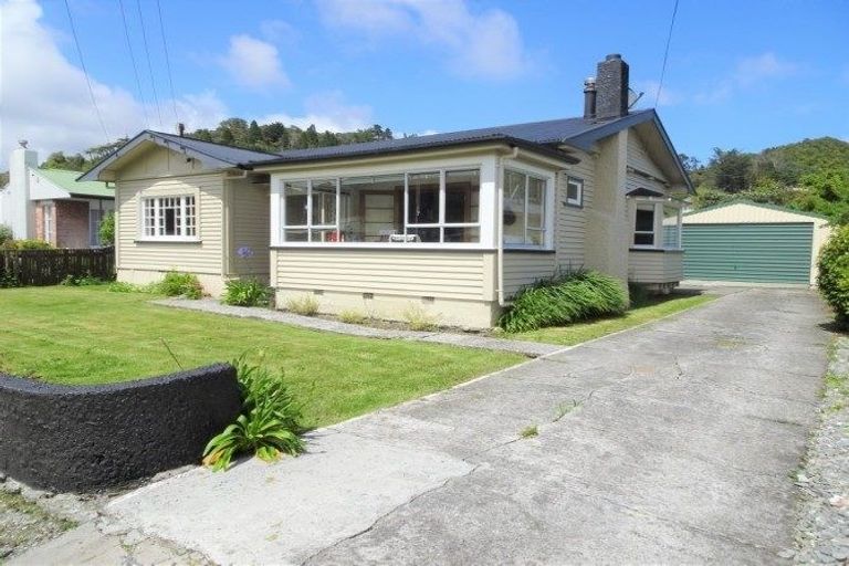 Photo of property in 58 Marlborough Street, Greymouth, 7805