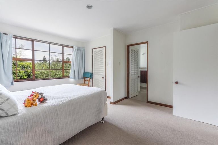 Photo of property in 16 Gwendoline Street, Glenholme, Rotorua, 3010