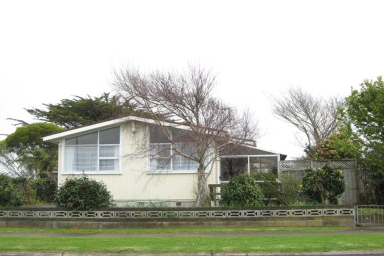 Photo of property in 129 Cracroft Street, Waitara, 4320