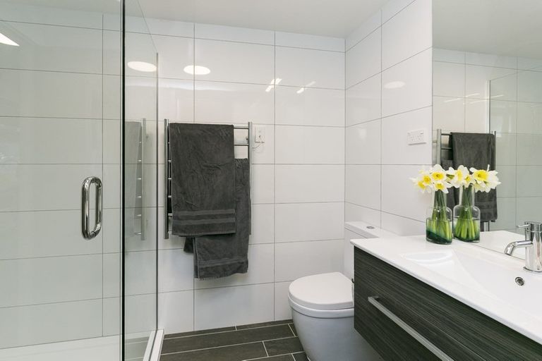 Photo of property in Frame Apartments, 902/111 Molesworth Street, Thorndon, Wellington, 6011