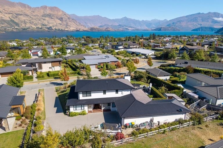 Photo of property in 5 Clearview Street, Wanaka, 9305