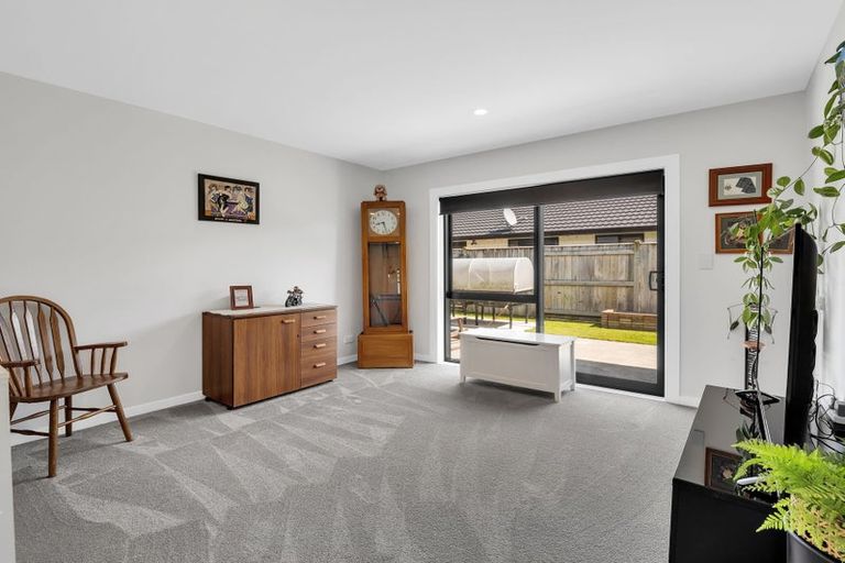 Photo of property in 27 Balrickard Way, Milson, Palmerston North, 4414