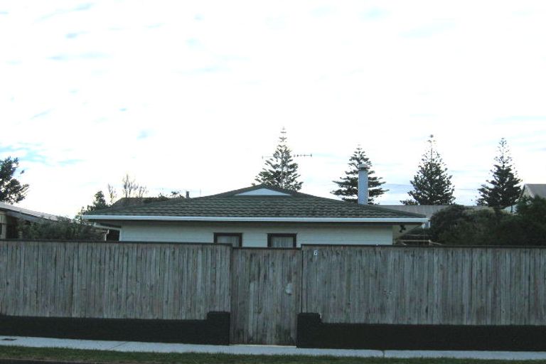 Photo of property in 79 Moana Street, Otaki Beach, Otaki, 5512