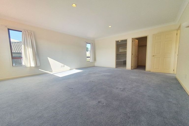 Photo of property in 93 Glendhu Road, Bayview, Auckland, 0629
