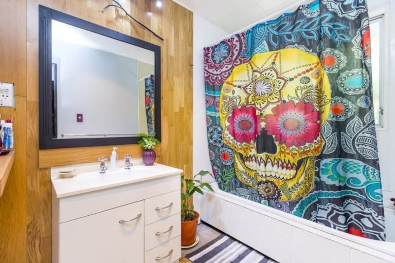 Photo of property in 1/462 Stokes Valley Road, Stokes Valley, Lower Hutt, 5019