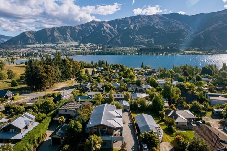 Photo of property in 14b Matai Road, Wanaka, 9305