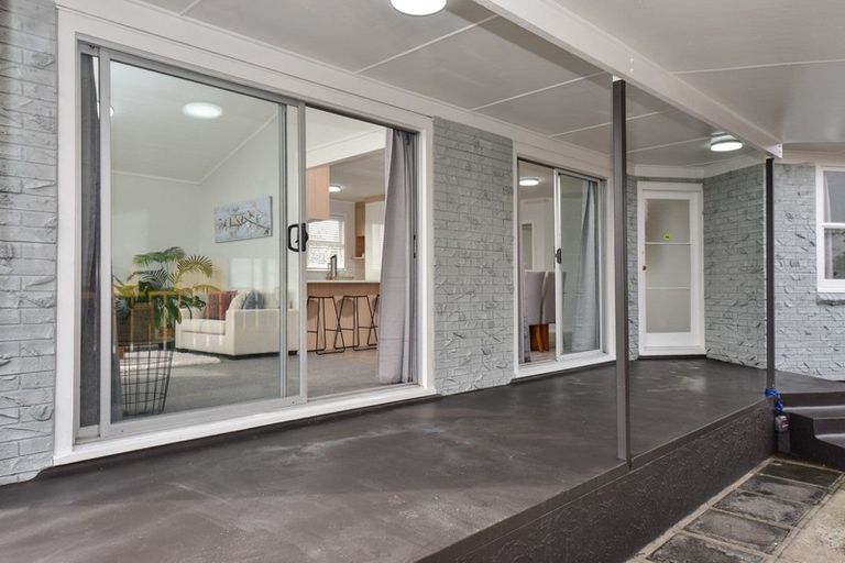 Photo of property in 10 Bremridge Place, Melville, Hamilton, 3206