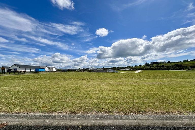 Photo of property in 26 Throttle Close, Dairy Flat, 0794