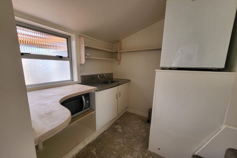 Photo of property in 23 Milton Street, Berhampore, Wellington, 6023