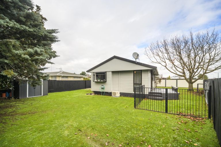 Photo of property in 6 Mercury Street, Milson, Palmerston North, 4414